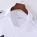 Real Madrid Home Retro Jersey 2005/06 - Image 3