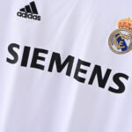 Real Madrid Home Retro Jersey 2005/06 - Image 4