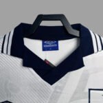 Tottenham Home Retro Jersey 1993/95 - Image 9