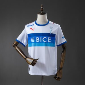 Universidad Catolica Home Jersey 26/27