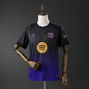 Camisa de jogo fora de casa do Barcelona com o número 26/27 de Kobe Bryant