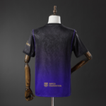 Camiseta de visitante del Barcelona con el número 26/27 de Kobe Bryant